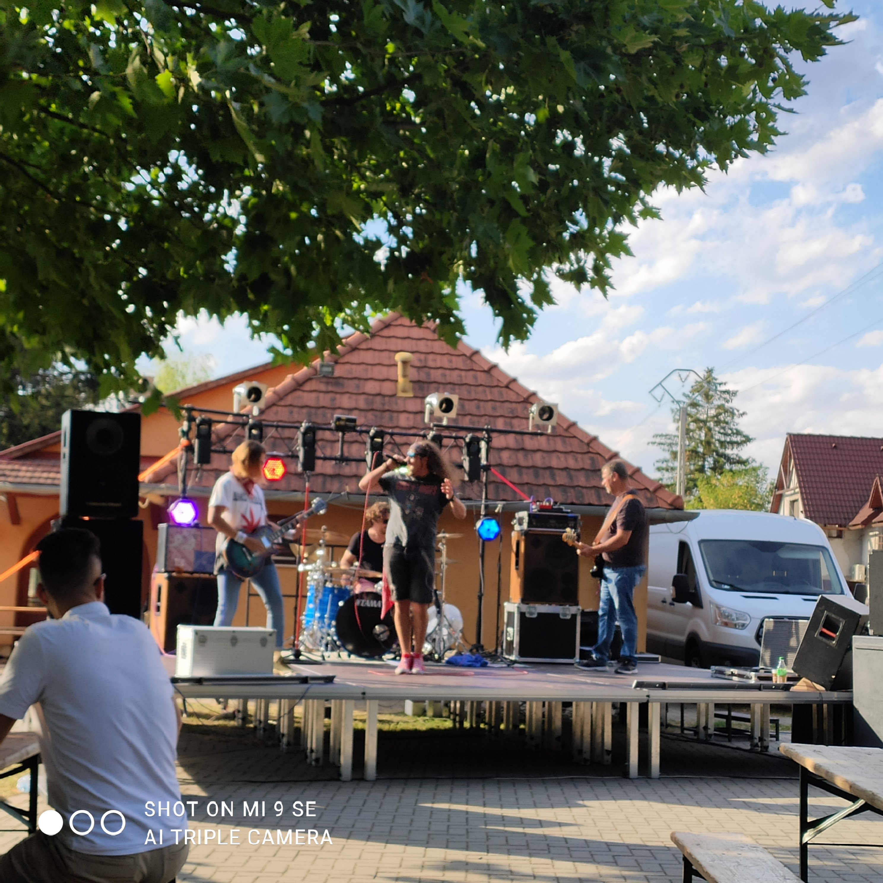 Önkormányzati tulajdonban lévő ingatlanok fejlesztése 2022. Mobil színpad beszerzése 2